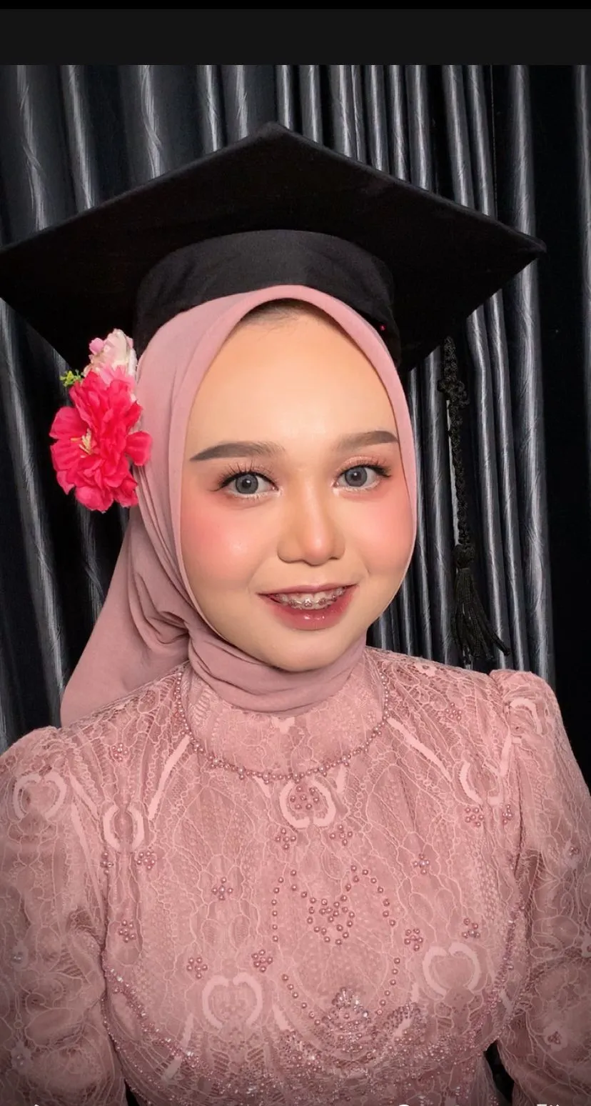 Wisuda Makeup 3